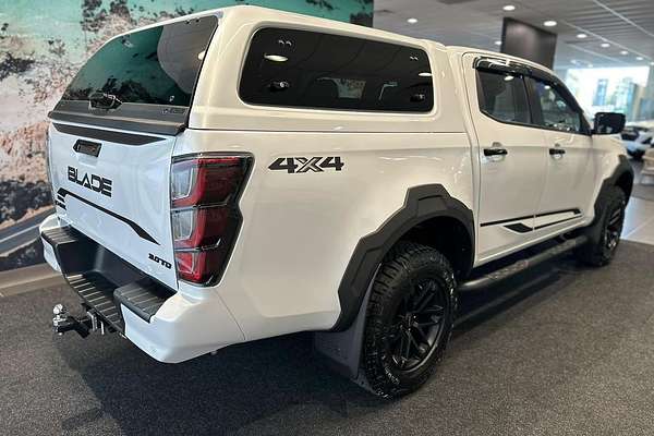 2025 Isuzu D-MAX BLADE 4X4