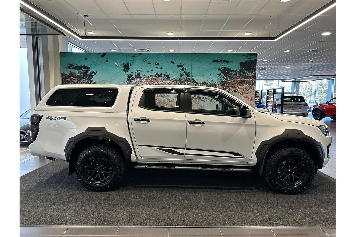 2025 Isuzu D-MAX BLADE 4X4