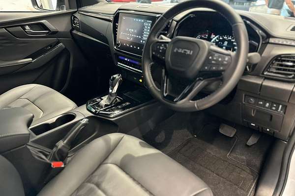 2025 Isuzu D-MAX BLADE 4X4
