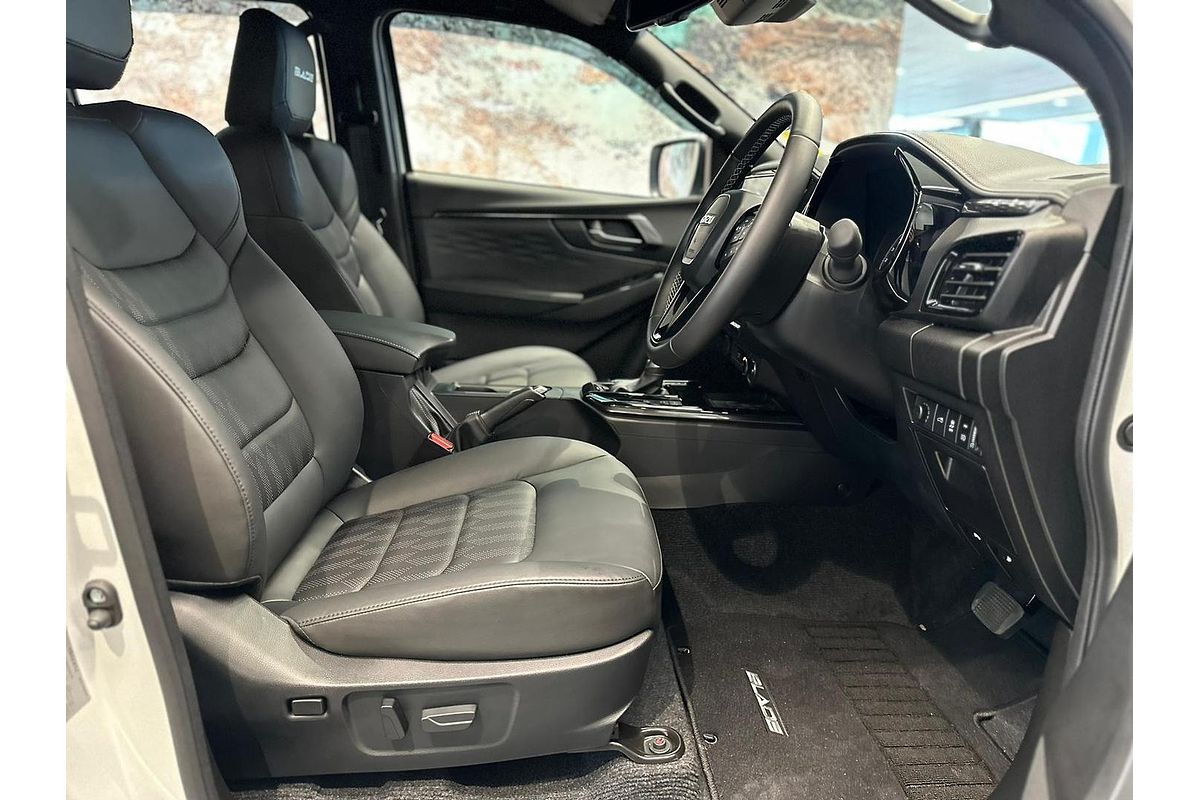 2025 Isuzu D-MAX BLADE 4X4