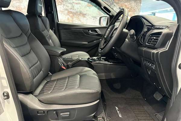 2025 Isuzu D-MAX BLADE 4X4