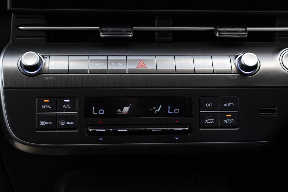 2025 Hyundai Kona Premium SX2.V2