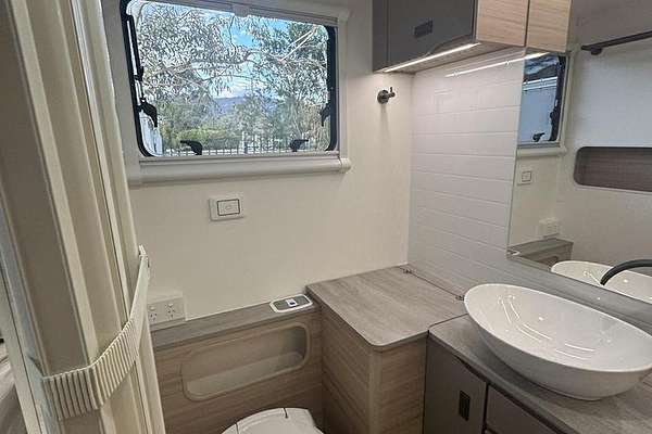 2025 Jayco Discovery 21.66-3.Dy-My25