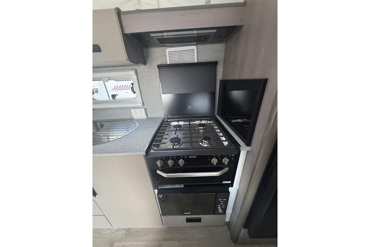 2023 Jayco Journey 17.58-1.Jy-My23
