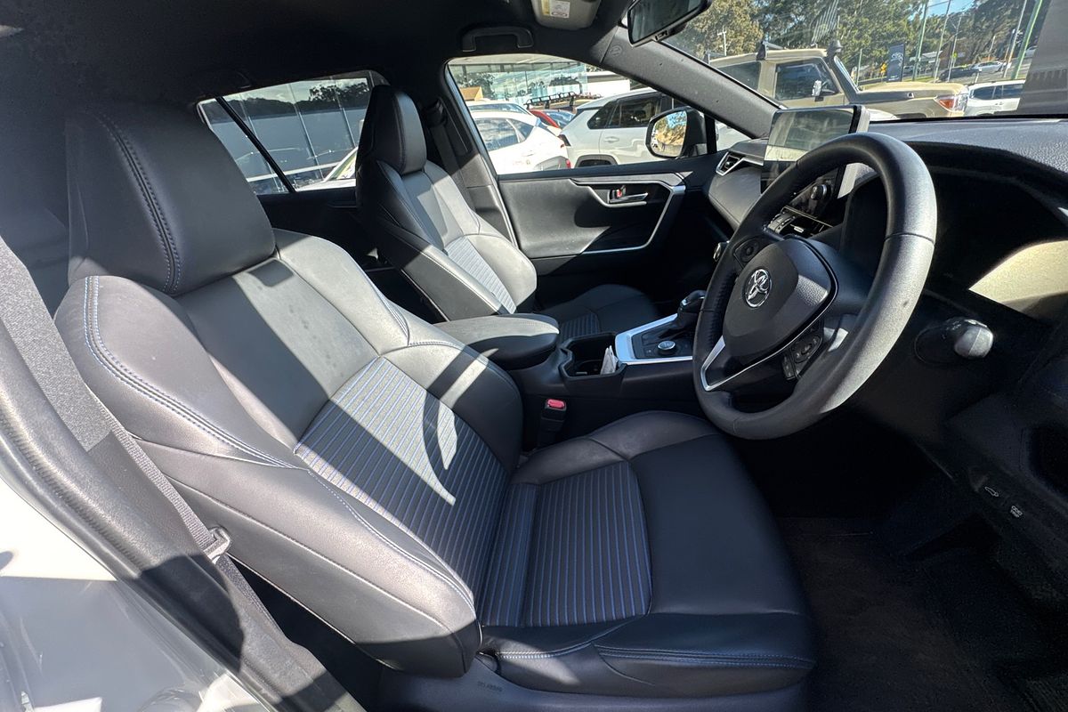 2023 Toyota RAV4 XSE AXAH54R
