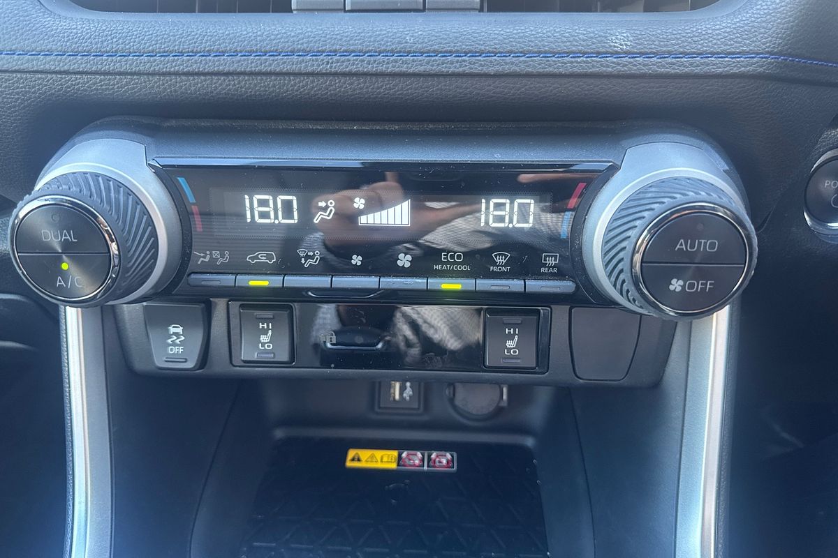 2023 Toyota RAV4 XSE AXAH54R