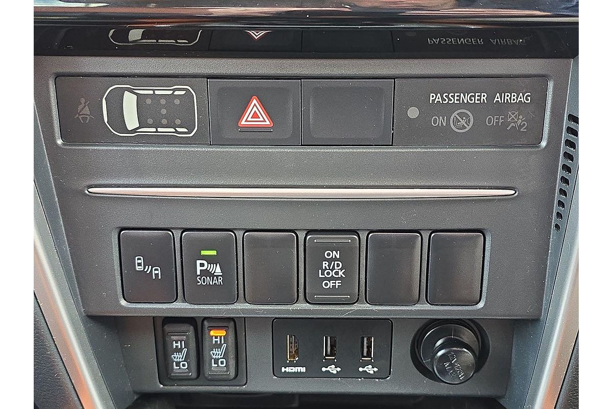 2020 Mitsubishi Triton GSR MR 4X4