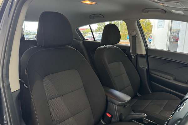 2017 Kia Cerato Sport YD