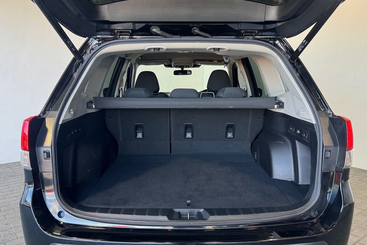 2022 Subaru Forester 2.5i Premium S5