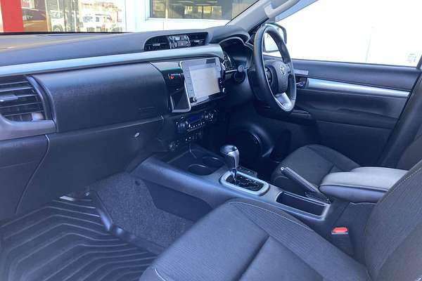 2022 Toyota Hilux SR5 GUN126R 4X4
