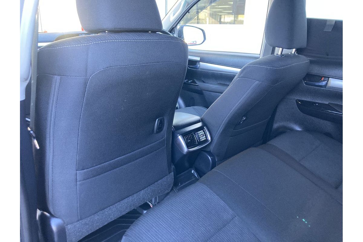 2022 Toyota Hilux SR5 GUN126R 4X4