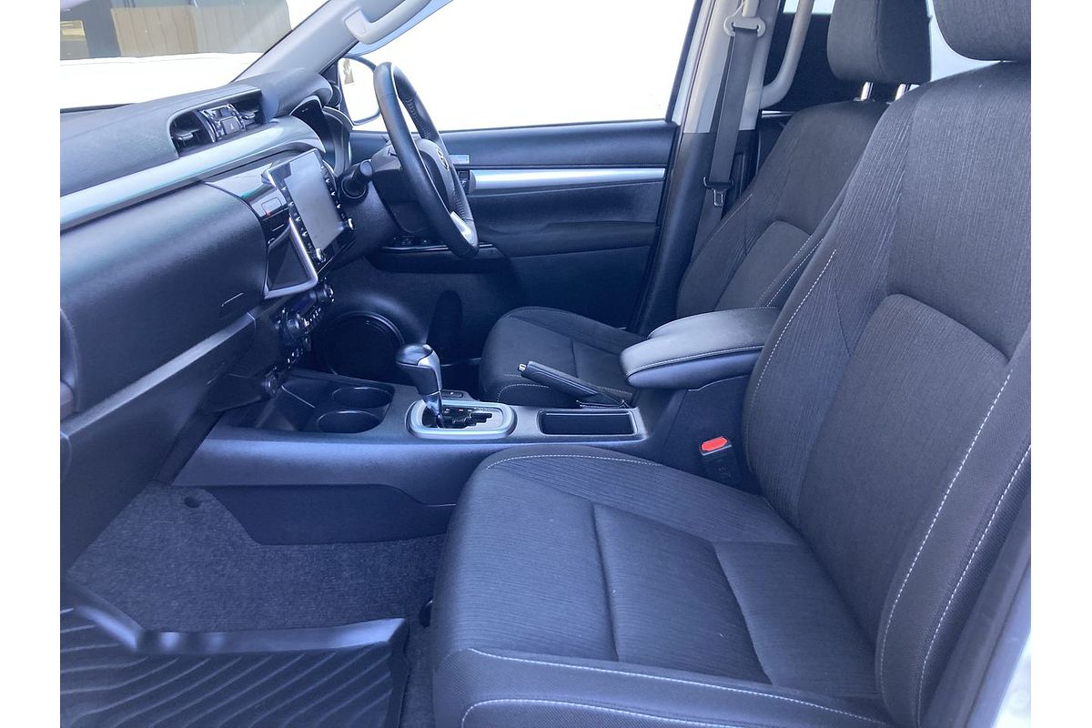 2022 Toyota Hilux SR5 GUN126R 4X4