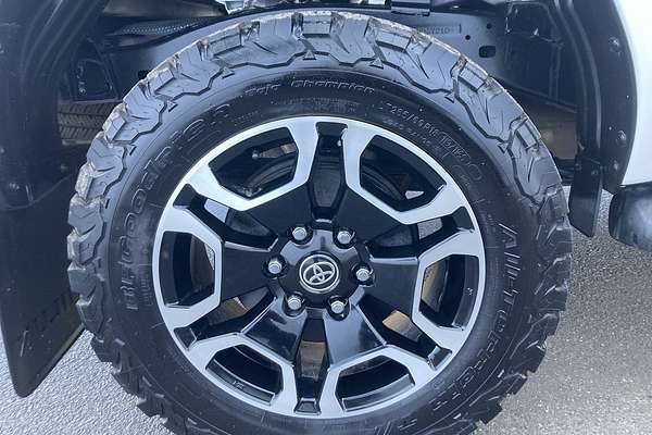 2022 Toyota Hilux SR5 GUN126R 4X4
