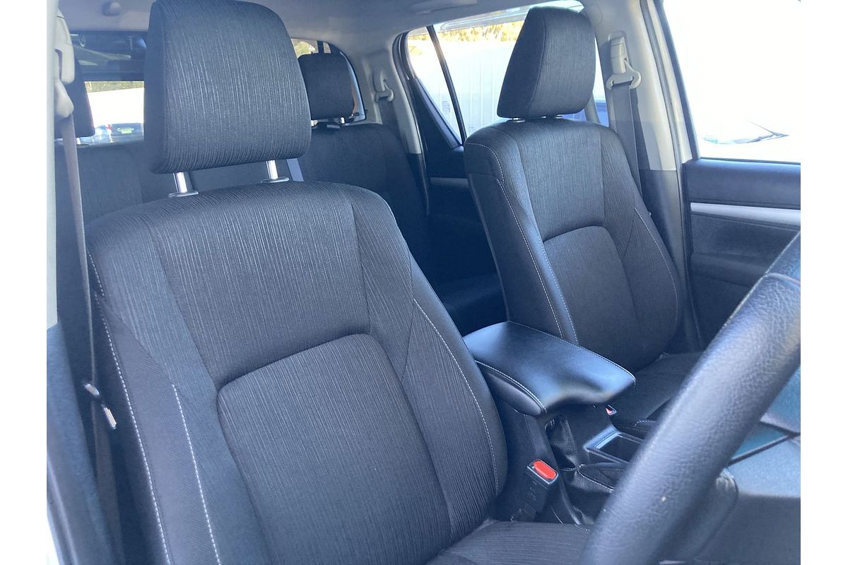 2022 Toyota Hilux SR5 GUN126R 4X4