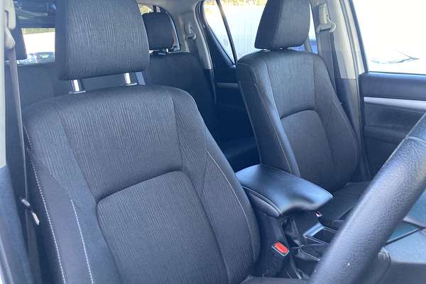 2022 Toyota Hilux SR5 GUN126R 4X4