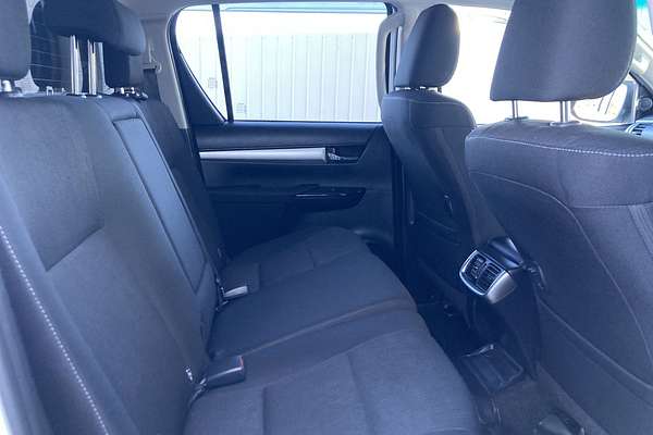 2022 Toyota Hilux SR5 GUN126R 4X4
