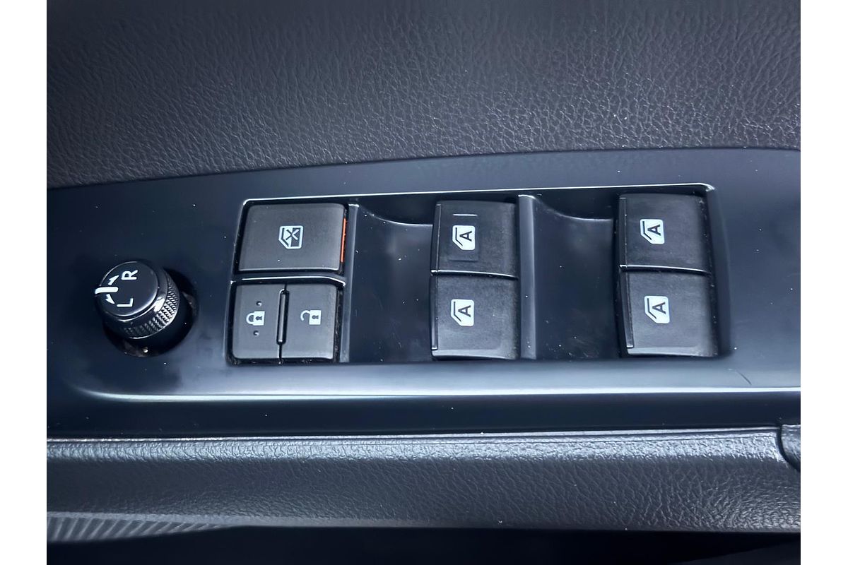 2020 Toyota Camry Ascent Sport AXVH71R