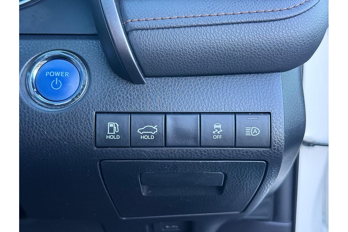 2018 Toyota Camry Ascent Sport AXVH71R