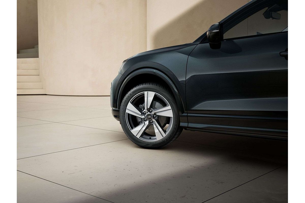 2025 Audi Q2 35 TFSI S line edition GA
