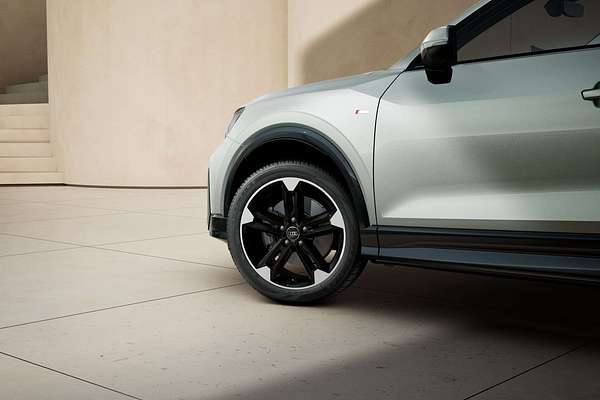 2025 Audi Q2 40 TFSI S line GA