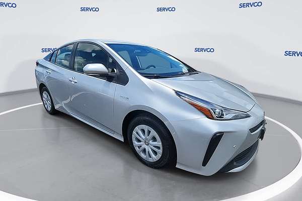 2022 Toyota Prius LE