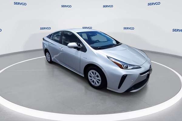 2022 Toyota Prius LE