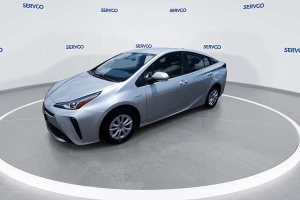 2022 Toyota Prius LE