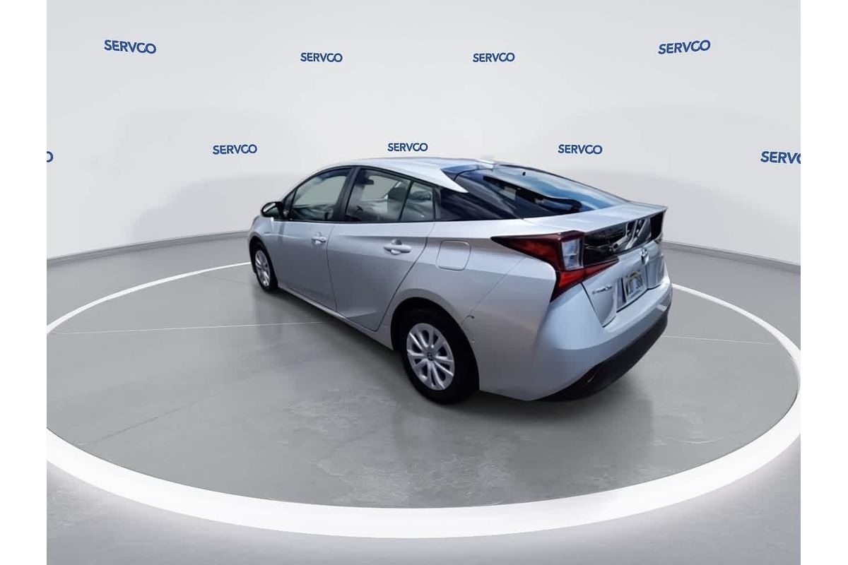 2022 Toyota Prius LE