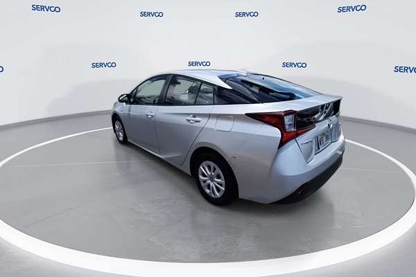 2022 Toyota Prius LE