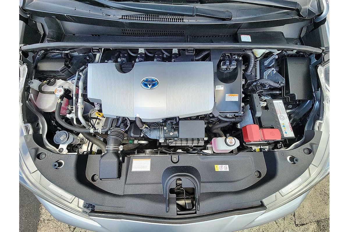 2022 Toyota Prius LE