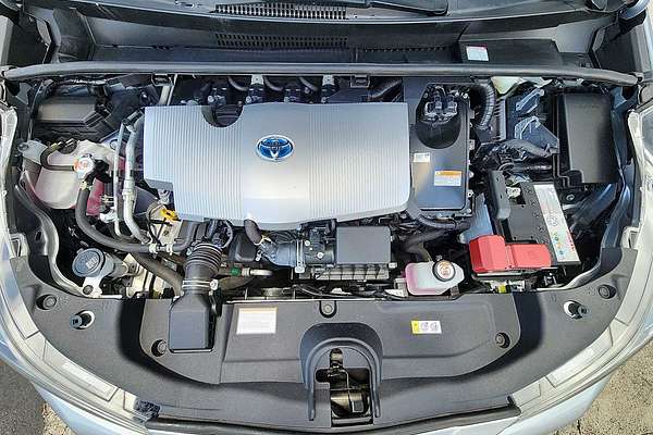 2022 Toyota Prius LE