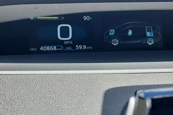 2022 Toyota Prius LE