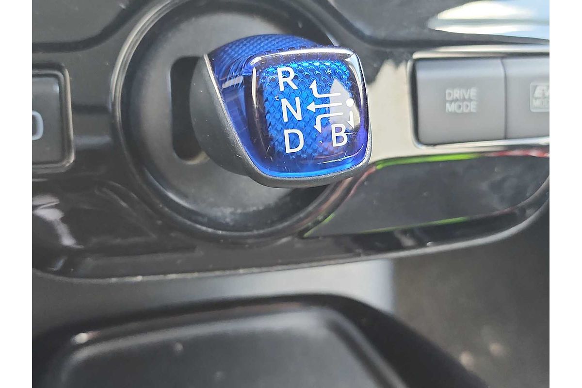 2022 Toyota Prius LE