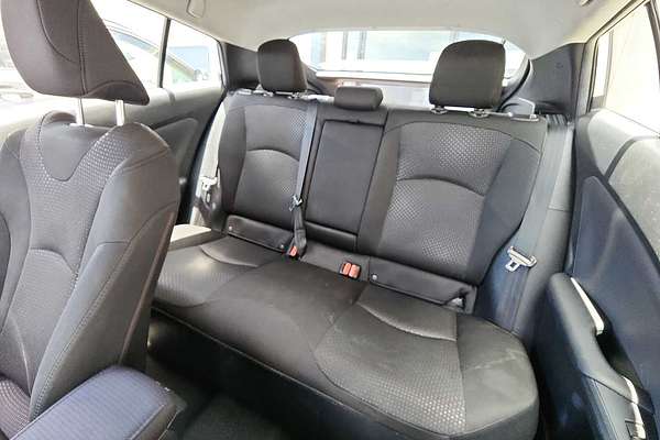 2022 Toyota Prius LE