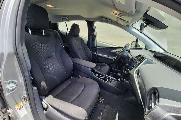 2022 Toyota Prius LE