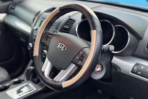 2010 Kia Sorento SLi XM