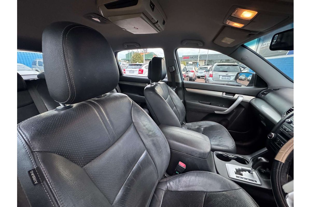 2010 Kia Sorento SLi XM