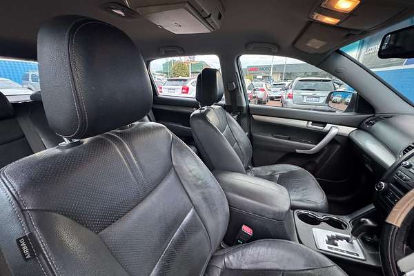 2010 Kia Sorento SLi XM