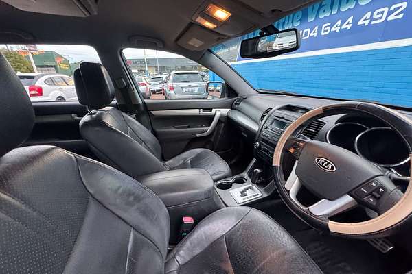 2010 Kia Sorento SLi XM
