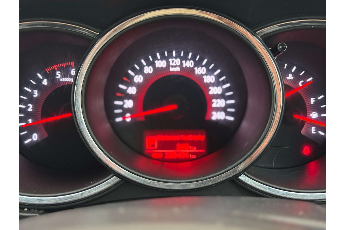 2010 Kia Sorento SLi XM