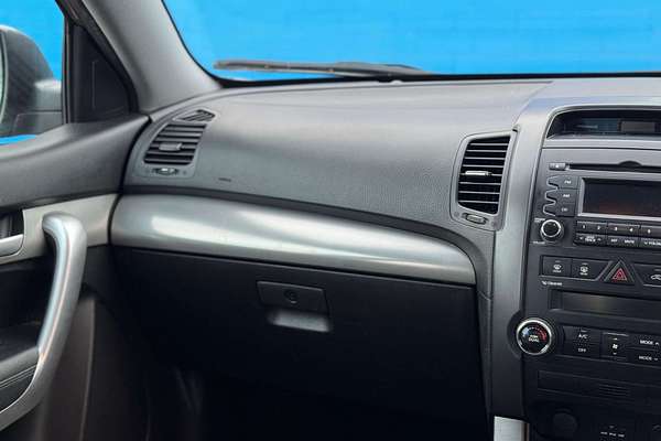 2010 Kia Sorento SLi XM