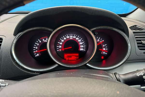 2010 Kia Sorento SLi XM