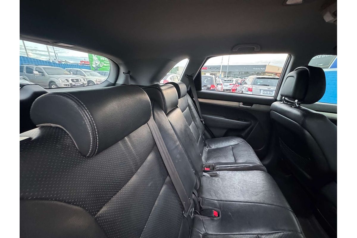 2010 Kia Sorento SLi XM
