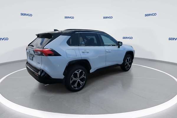 2024 Toyota RAV4 XSE