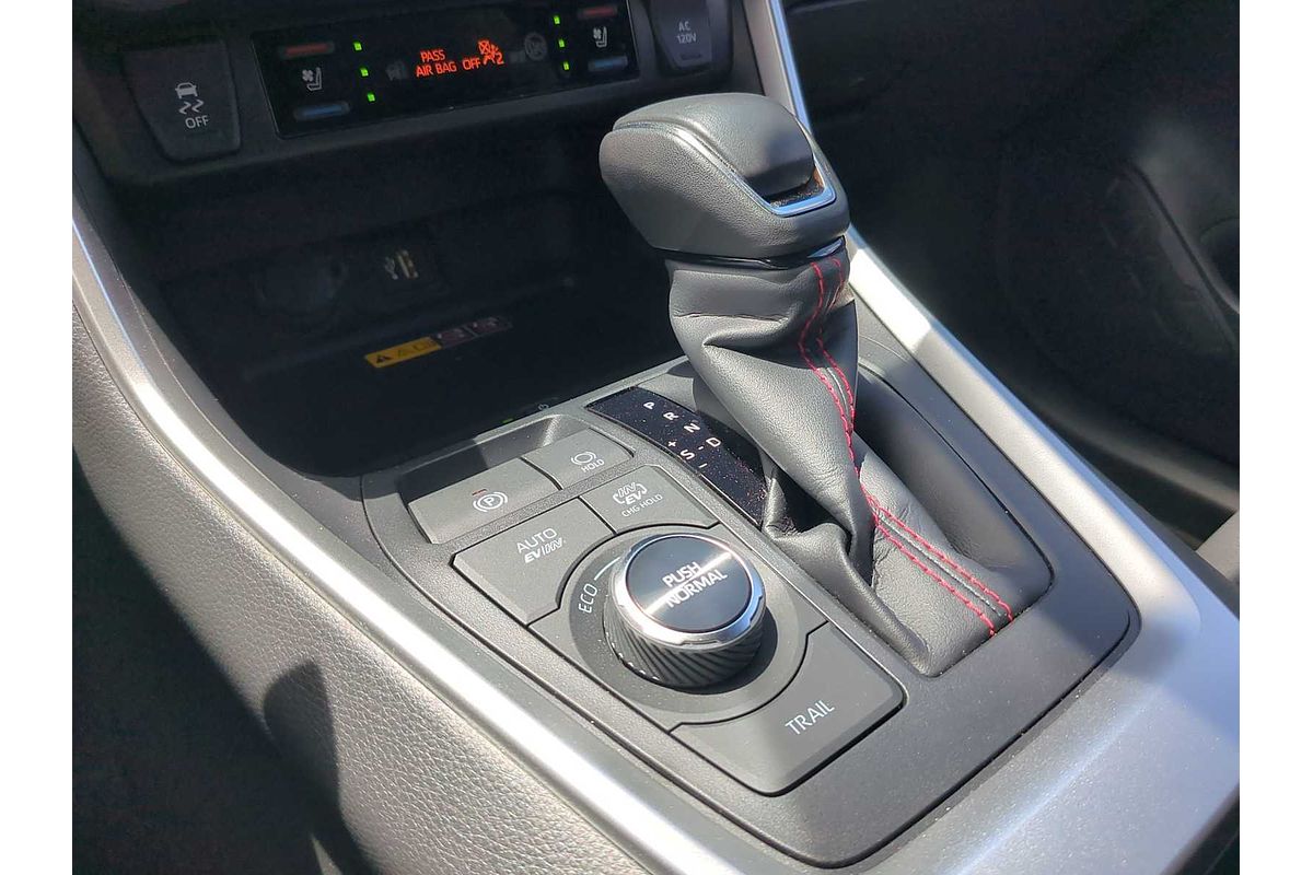 2024 Toyota RAV4 XSE