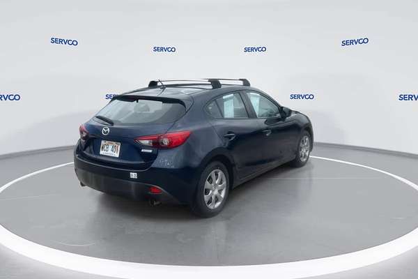 2015 Mazda 3 i Sport