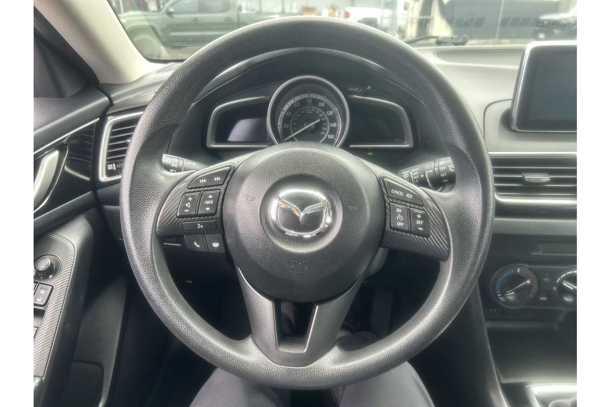 2015 Mazda 3 i Sport