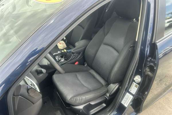 2015 Mazda 3 i Sport
