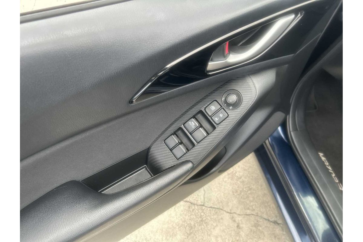 2015 Mazda 3 i Sport