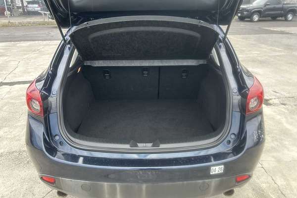 2015 Mazda 3 i Sport
